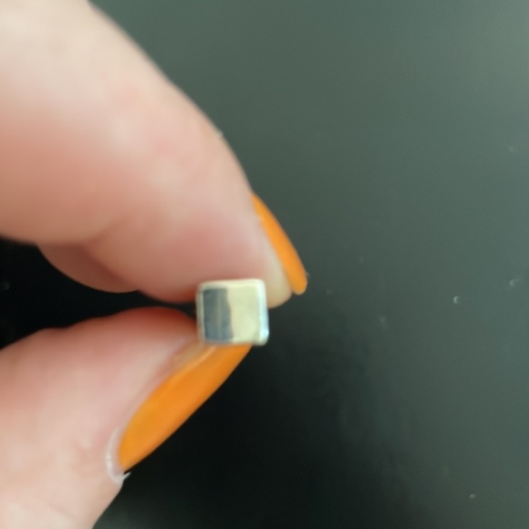 Pandora London Big Ben masks London travel charm - Picture 5 of 8